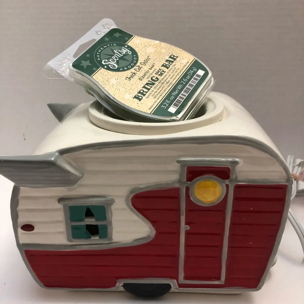 Scentsy Road Less Traveled Camper Warmer